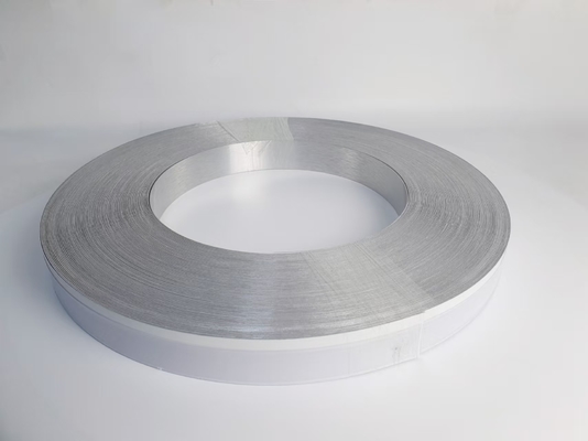 Wykonanie litery kanałowej z srebrnego aluminiowego czapka wykończeniowego dla indywidualnych potrzeb