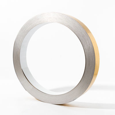 Kolorowo powlekany list kanałowy Aluminiowy pasek, taśma na krawędzi słowa, płaska cewka bez złożonej krawędzi