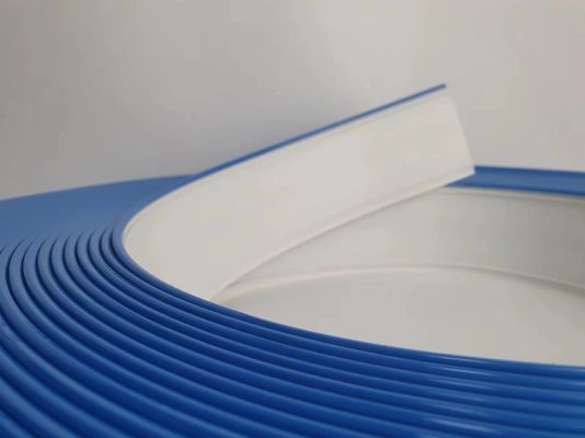 Dostosowalny J-Type Trim Cap Rolls Hand Bend Blue Color Aluminium Trim Cap